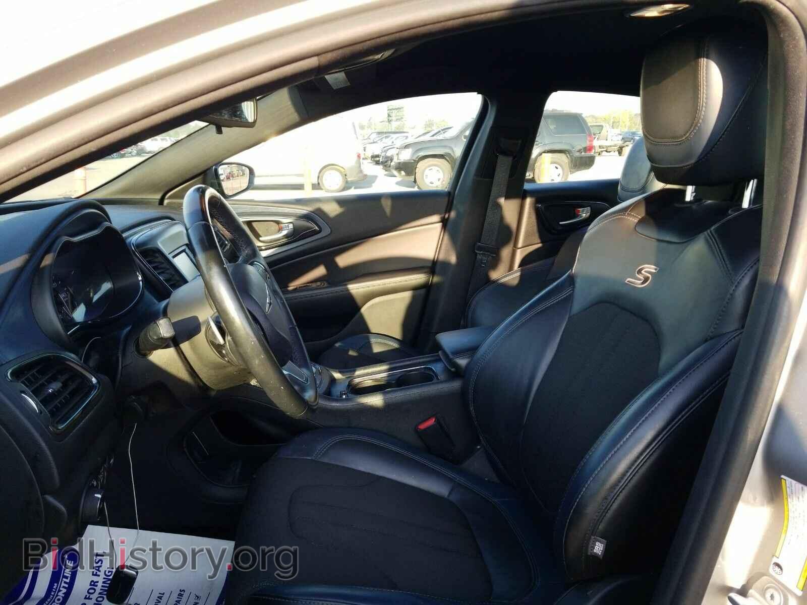2016 Chrysler 200 - VIN: 1C3CCCBB5GN161420 - Фото 3