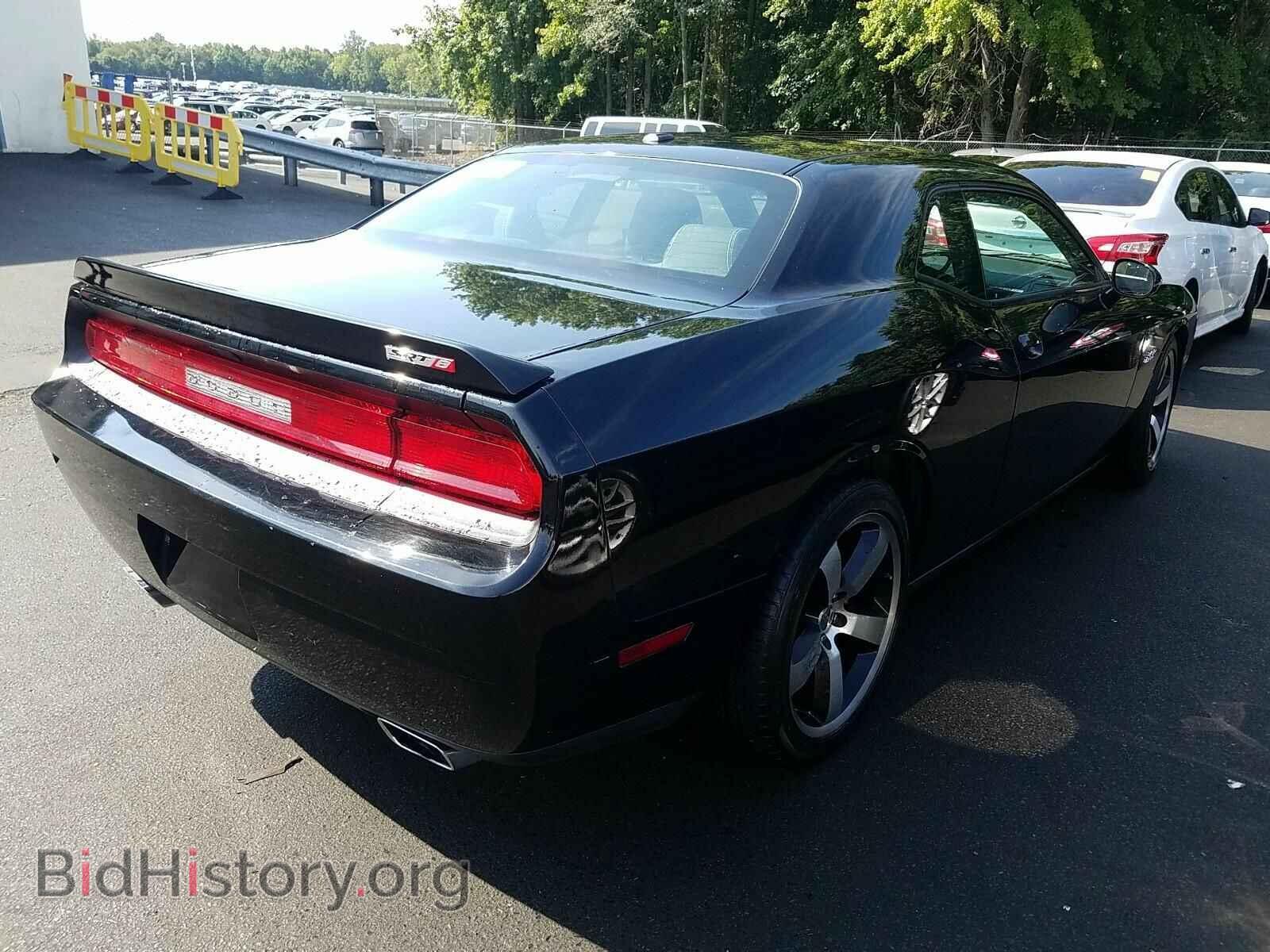 2012 Dodge Challenger - VIN: 2C3CDYCJ5CH118232 - Фото 2