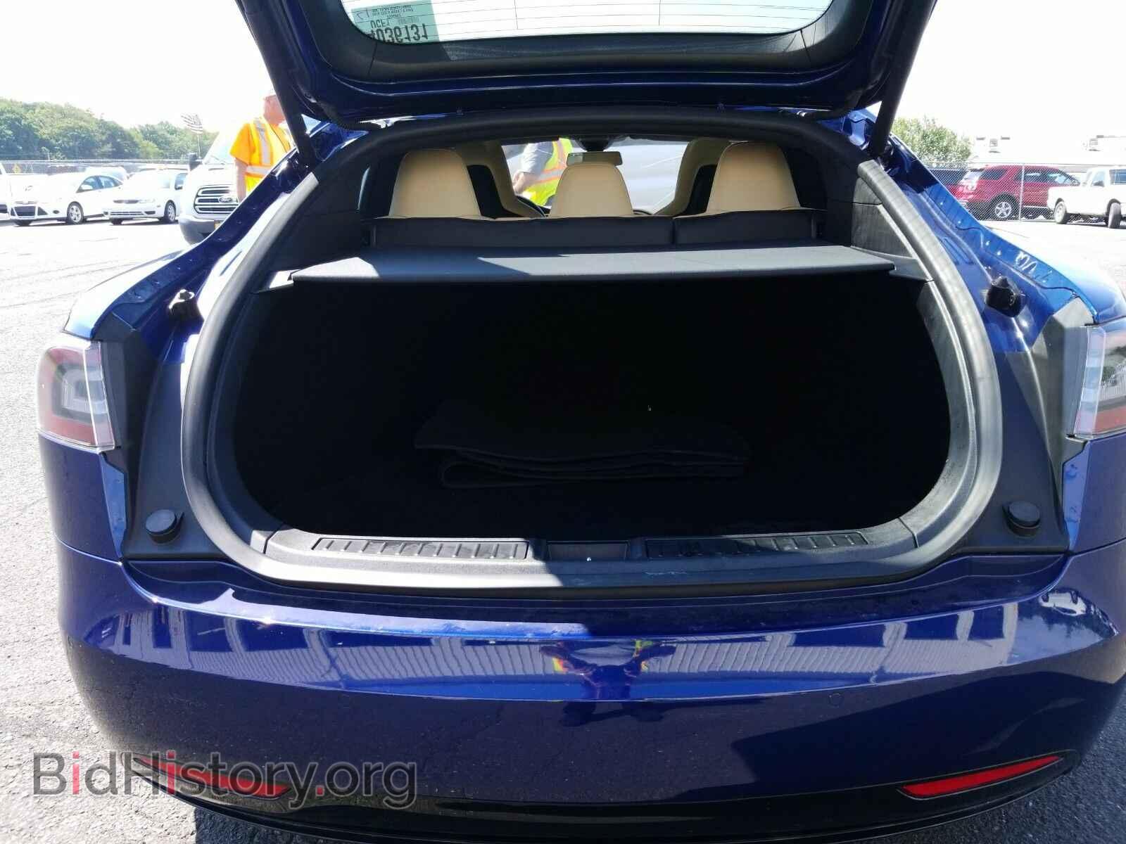 2016 Tesla Model S - VIN: 5YJSA1E24GF140991 - Photo 7