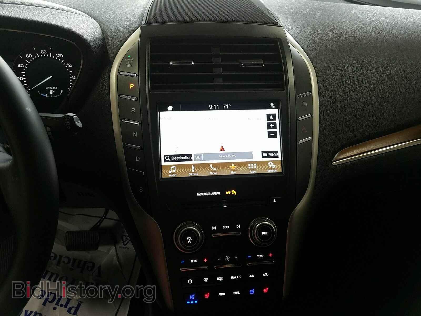 2017 Lincoln MKC - VIN: 5LMCJ3D98HUL01763 - Фото 4