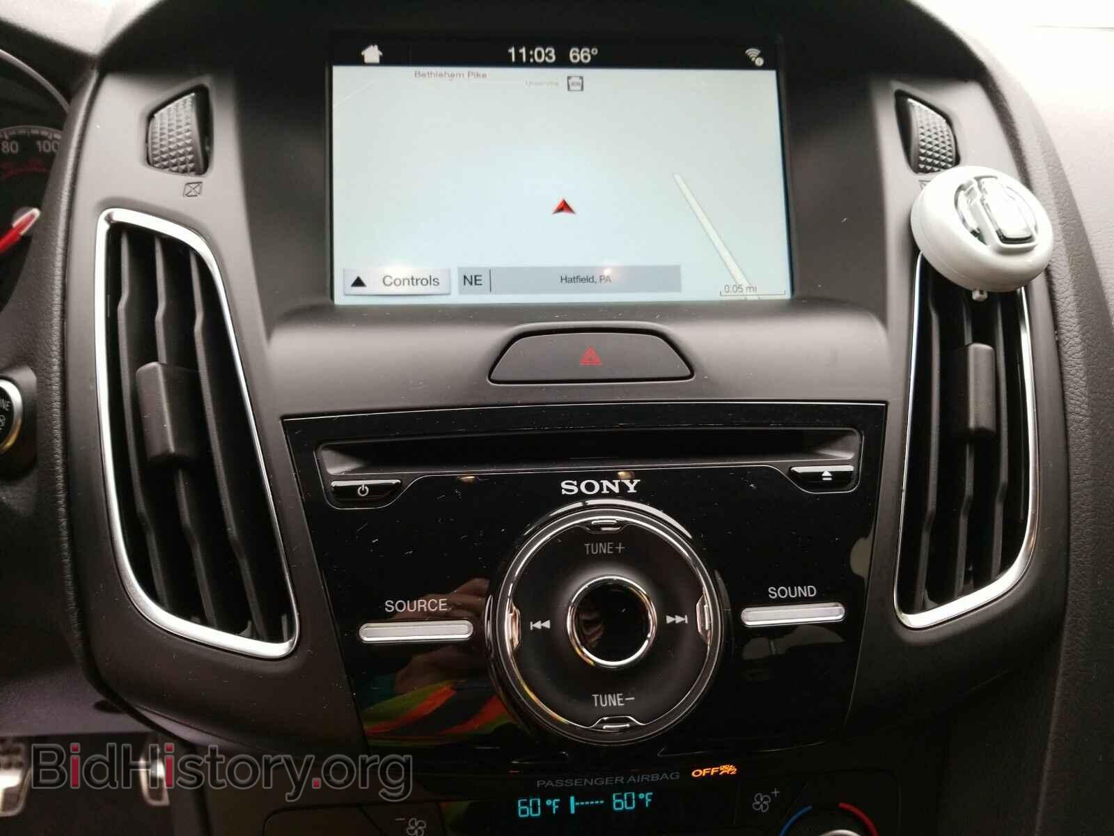 2018 Ford Focus - VIN: 1FADP3L91JL264715 - Фото 4