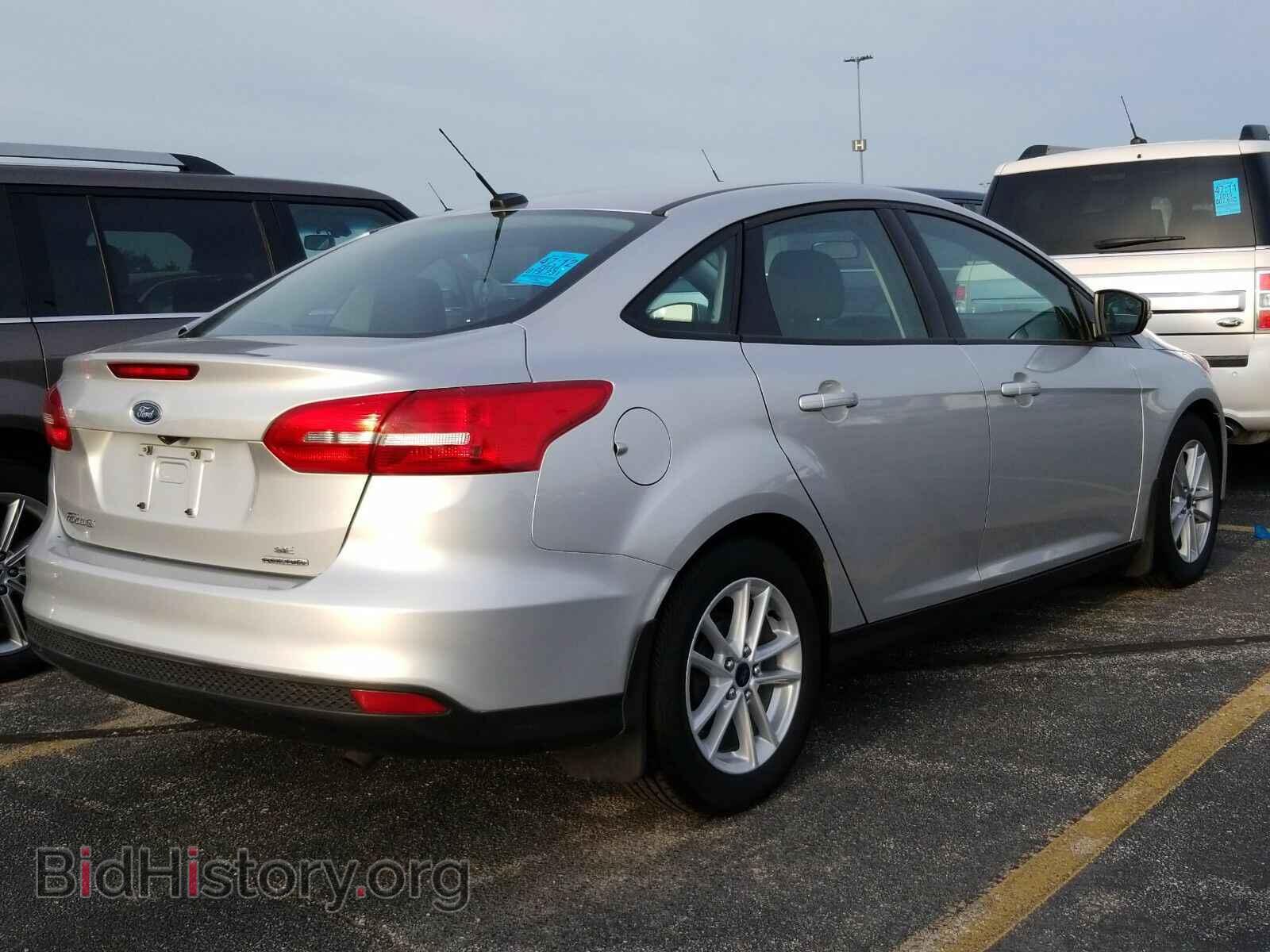 2016 Ford Focus - VIN: 1FADP3F28GL215521 - Фото 2