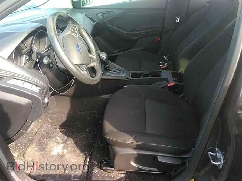 2017 Ford Focus - VIN: 1FADP3E24HL282698 - Photo 3