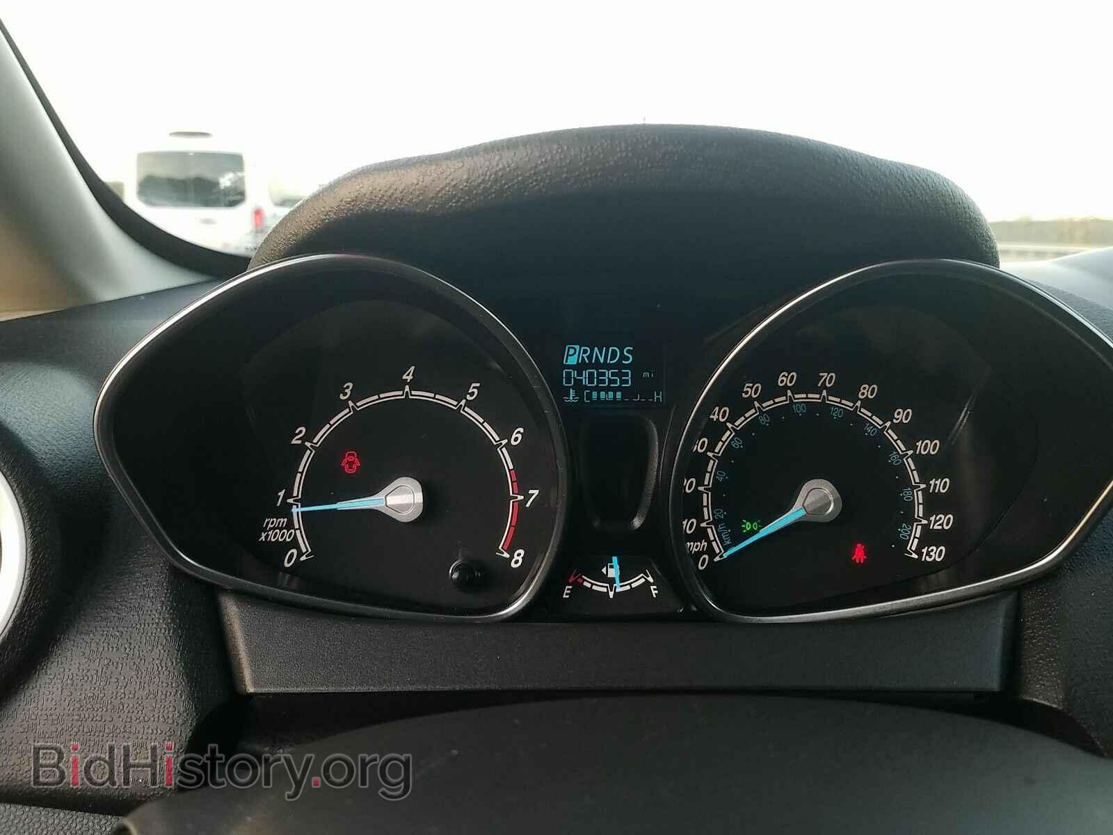 2018 Ford Fiesta - VIN: 3FADP4EJ4JM122208 - Фото 5