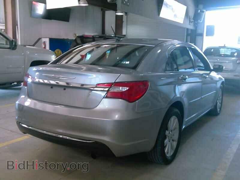 2013 Chrysler 200 - VIN: 1C3CCBBB1DN732780 - Фото 2
