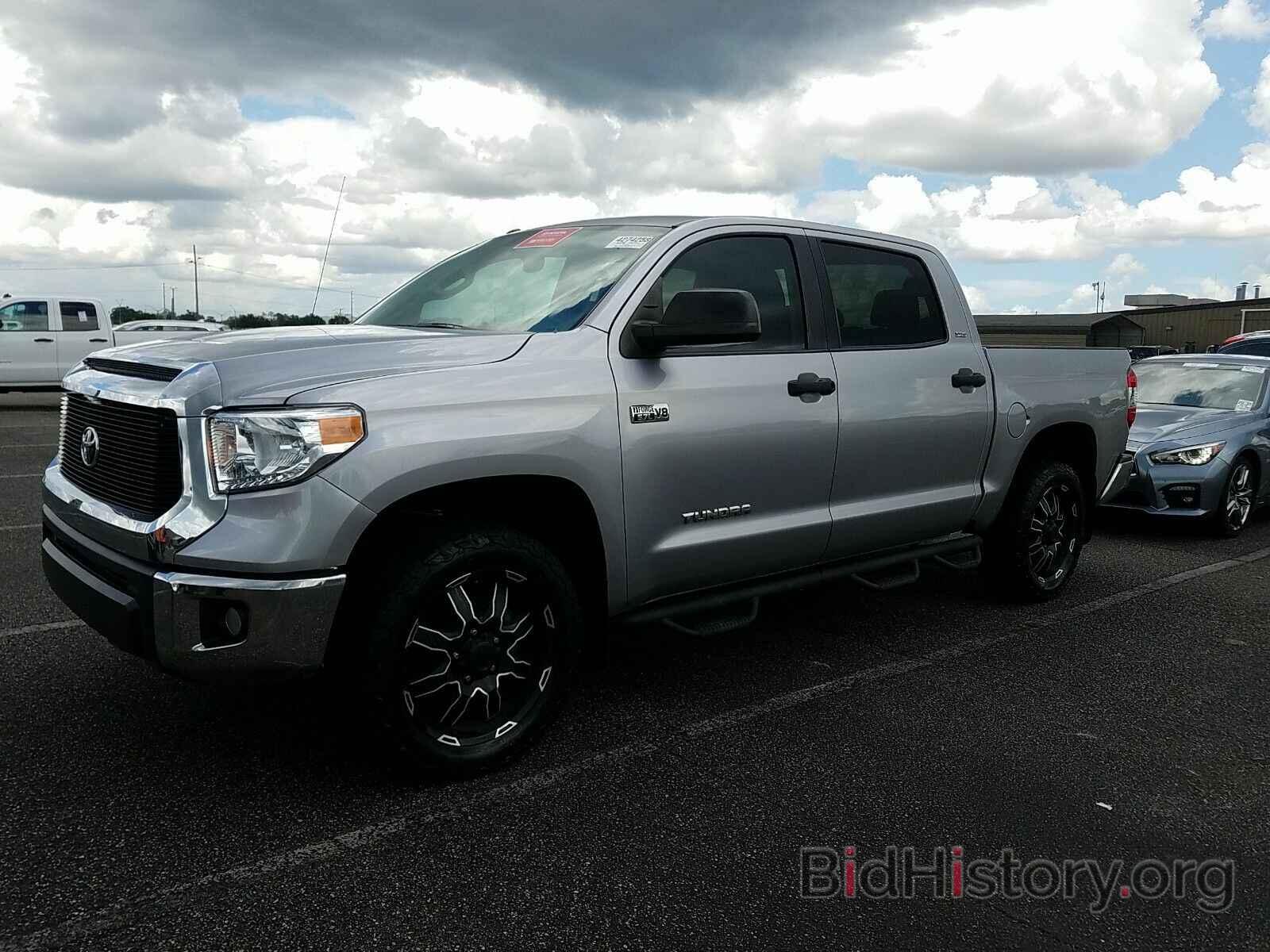 Photo 5TFDW5F15GX567111 - Toyota Tundra 4WD Truck 2016