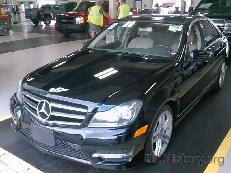 Photo WDDGF8AB9EA954670 - Mercedes-Benz C-Class 2014