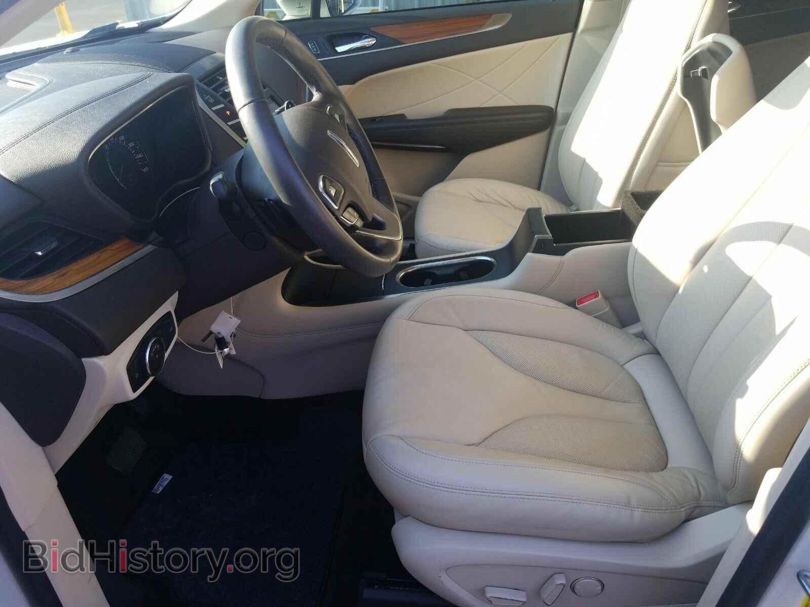 2017 Lincoln MKC - VIN: 5LMCJ2C93HUL24041 - Фото 3