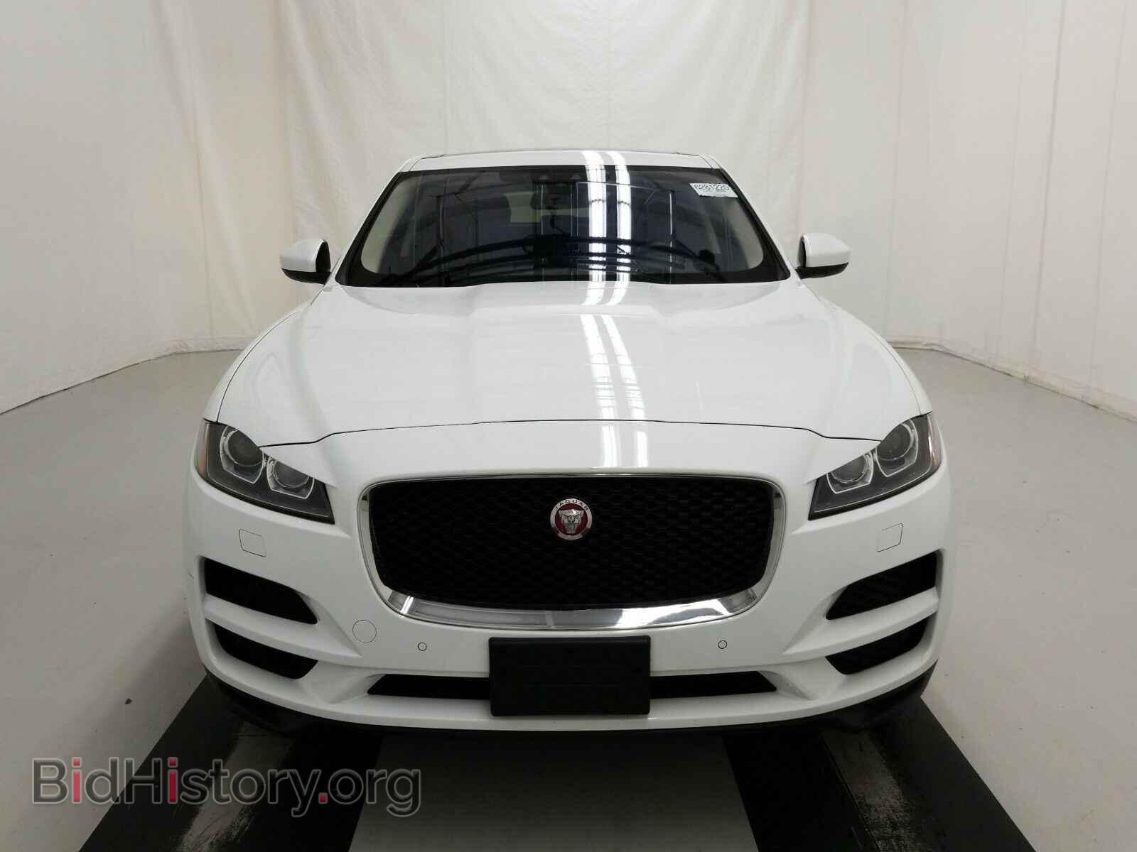 2017 Jaguar F-PACE - VIN: SADCK2BV9HA061255 - Фото 2