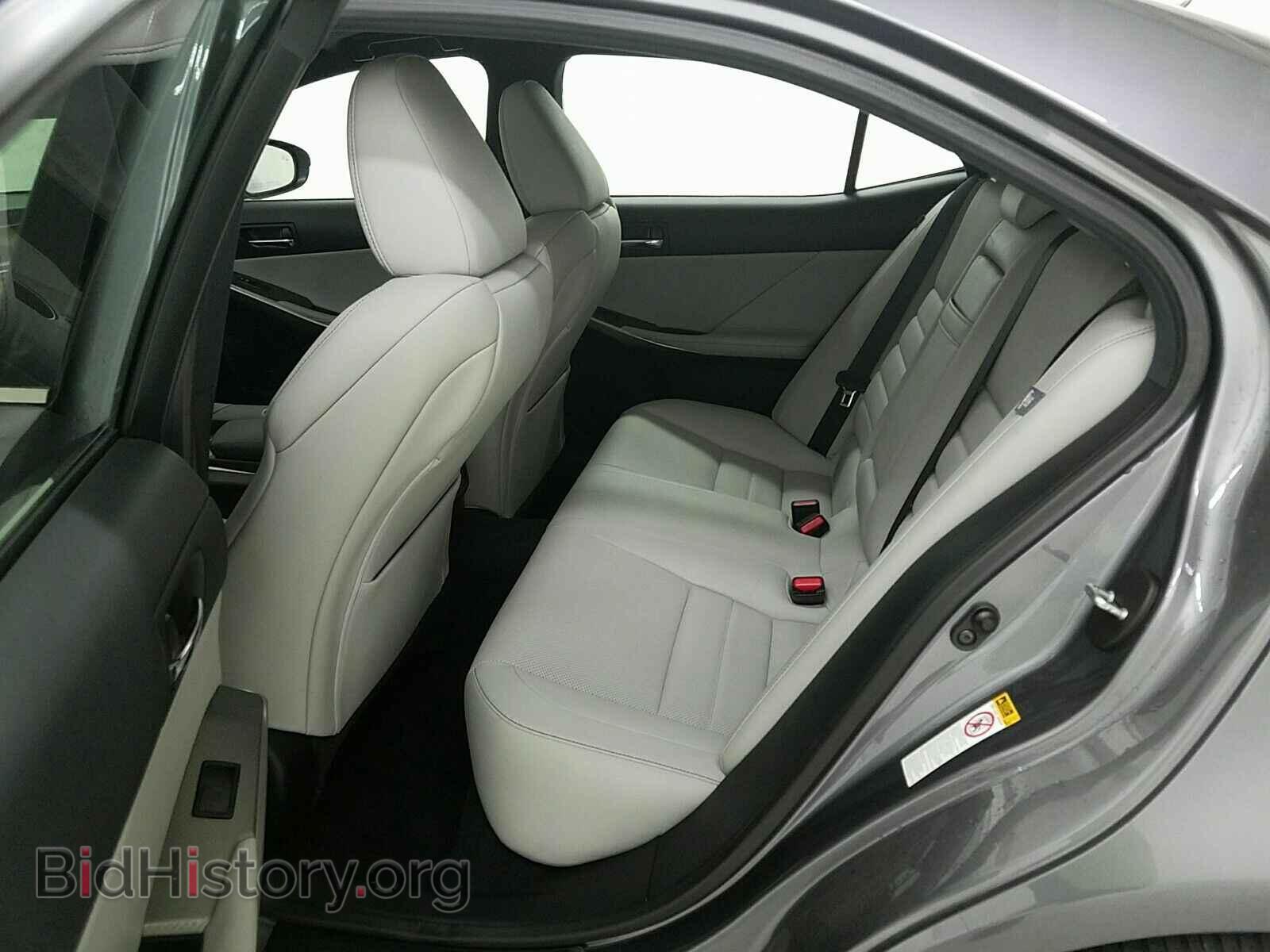 2016 Lexus IS 300 - VIN: JTHCM1D23G5007183 - Фото 13