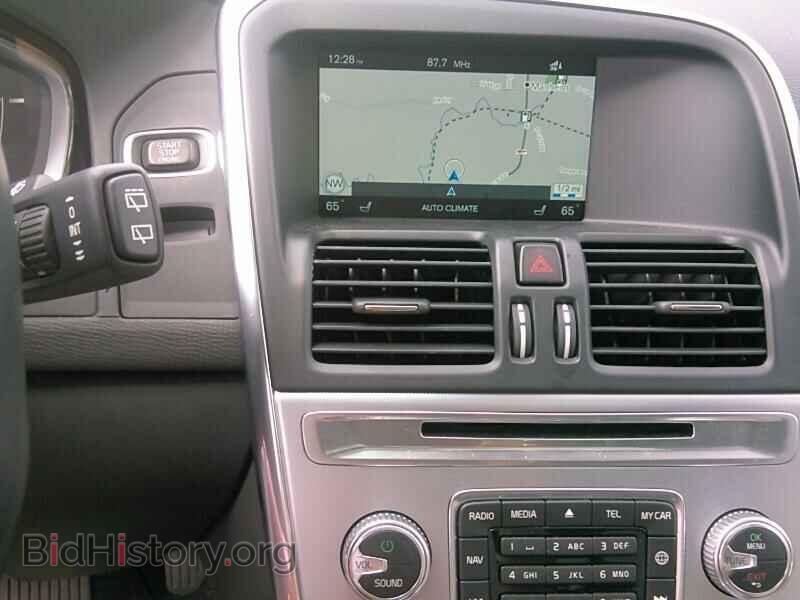 2017 Volvo XC60 - VIN: YV449MRRXH2042902 - Фото 4