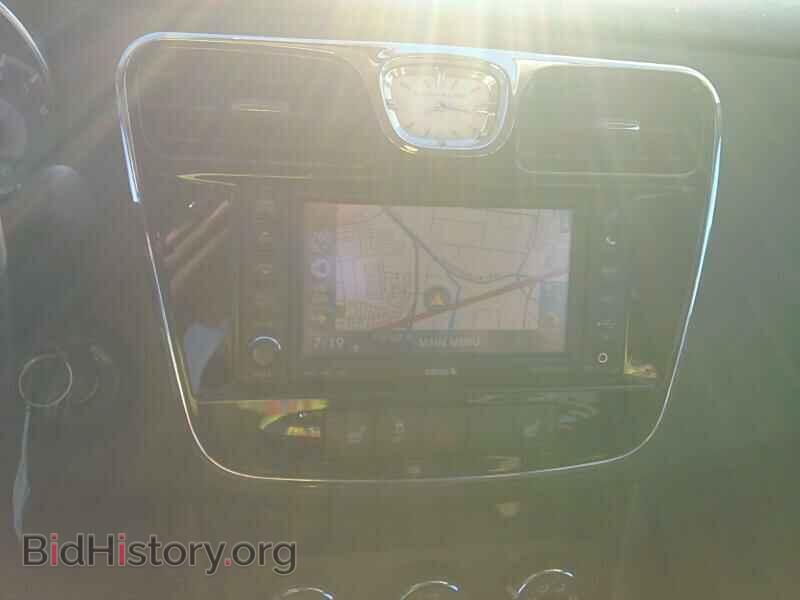 2013 Chrysler 200 - VIN: 1C3CCBCG3DN600971 - Фото 4