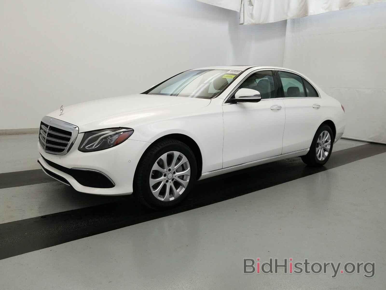 Photo WDDZF4KB0HA127208 - Mercedes-Benz E-Class 2017