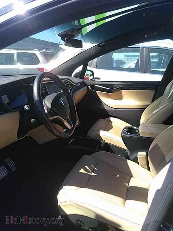 2016 Tesla Model X - VIN: 5YJXCBE44GF003170 - Фото 3
