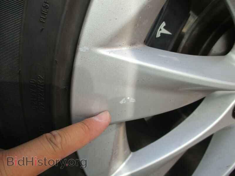 2016 Tesla Model S - VIN: 5YJSA1E10GF155608 - Photo 16