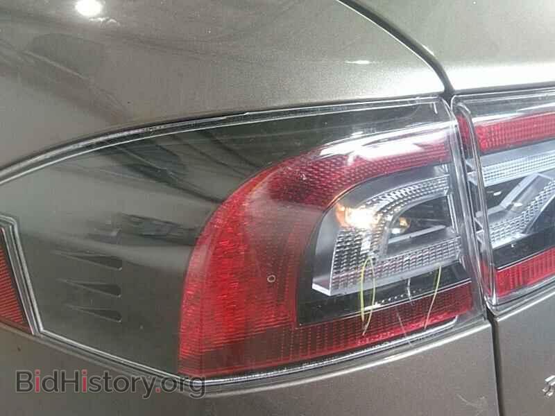 2016 Tesla Model S - VIN: 5YJSA1E24GF128663 - Photo 10