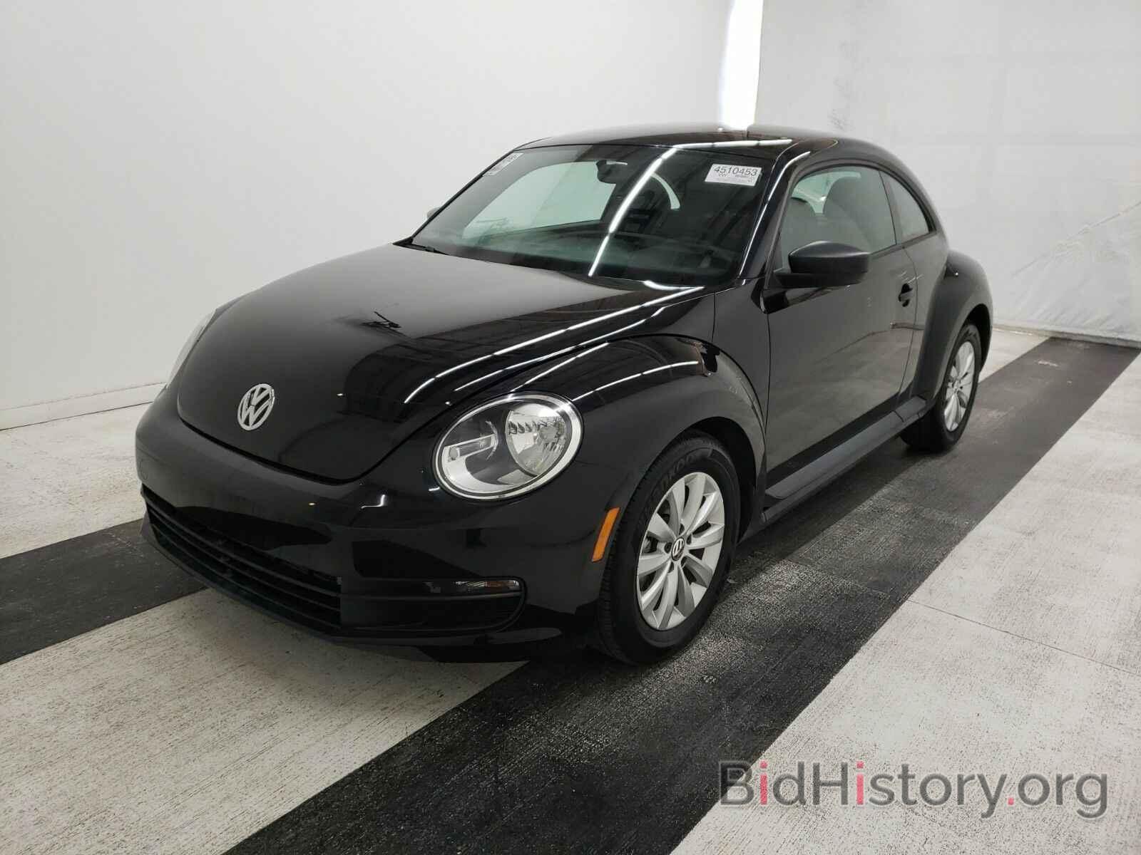 Photo 3VWF17AT7GM605274 - Volkswagen Beetle Coupe 2016