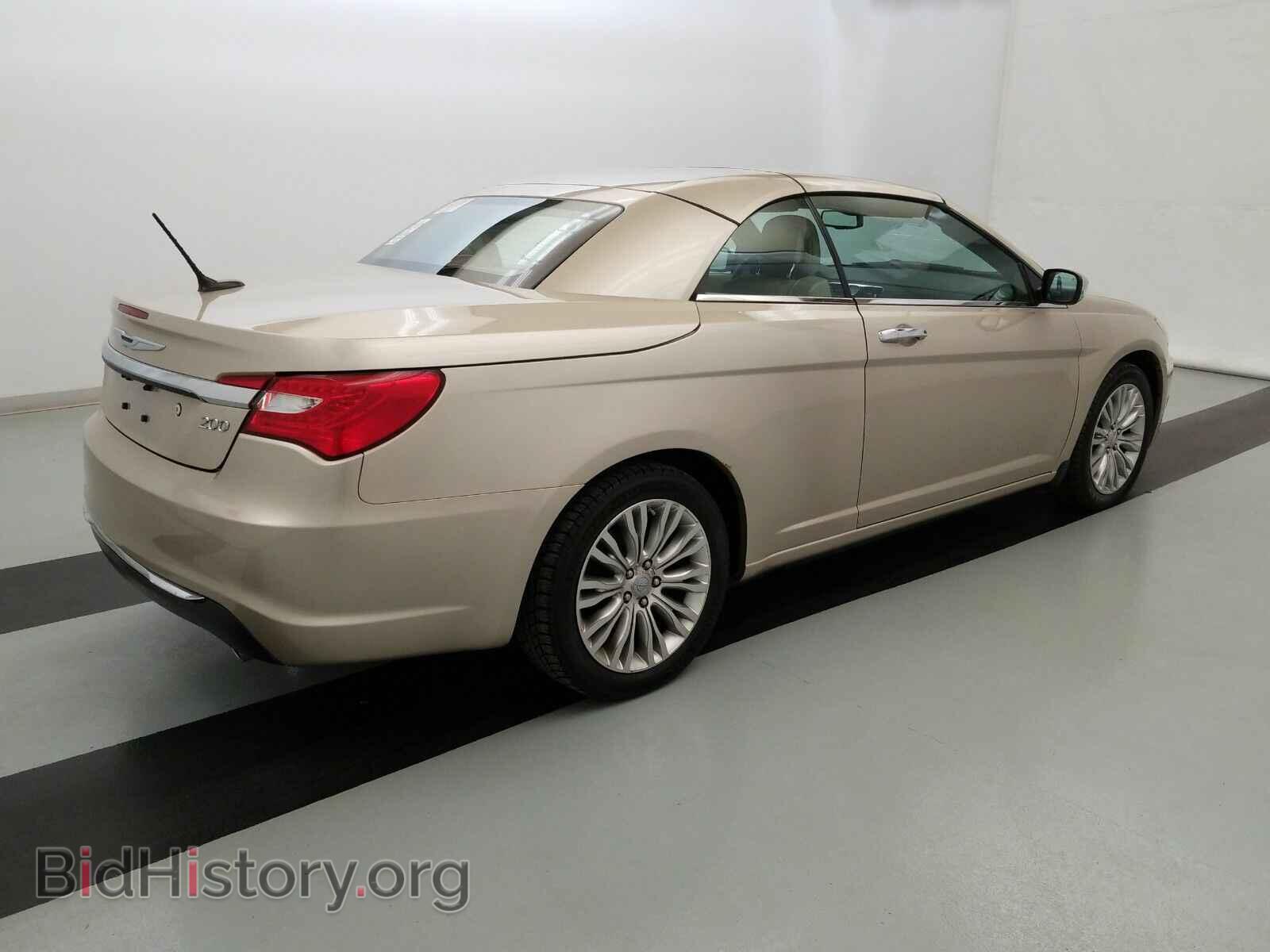 2013 Chrysler 200 - VIN: 1C3BCBFG2DN587783 - Фото 4