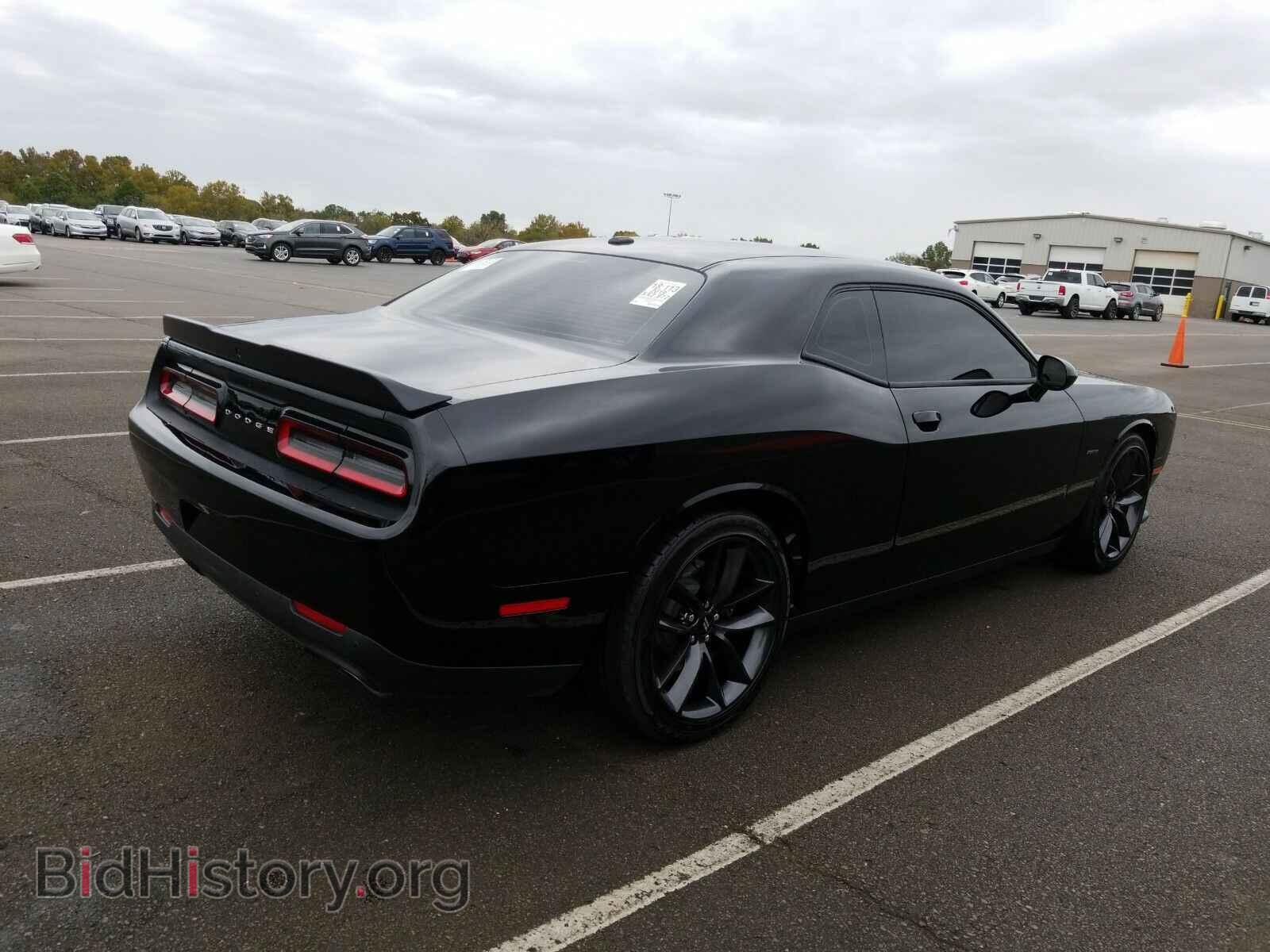 2019 Dodge Challenger - VIN: 2C3CDZBTXKH526023 - Фото 2