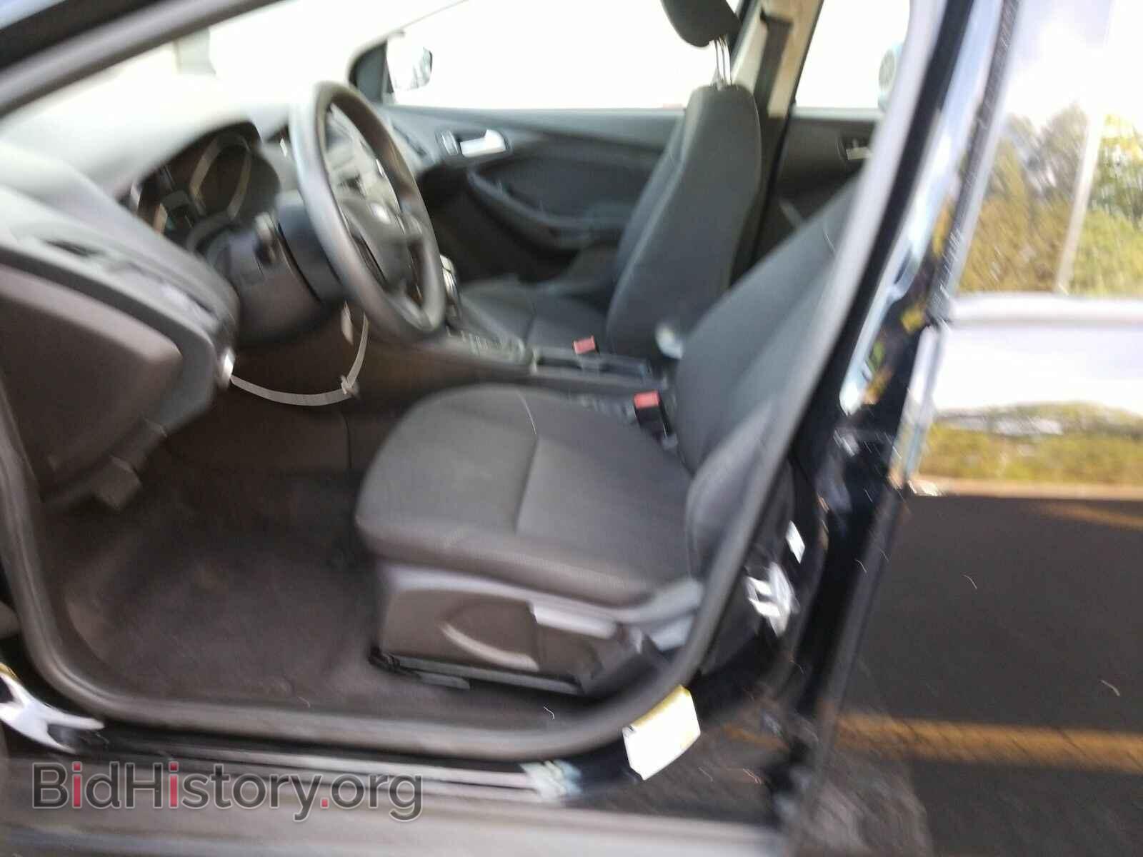 2016 Ford Focus - VIN: 1FADP3F28GL348442 - Фото 3
