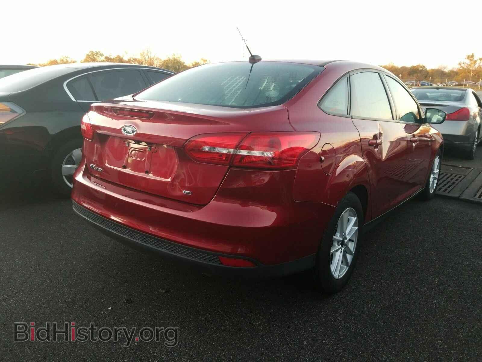 2016 Ford Focus - VIN: 1FADP3F23GL248748 - Photo 2