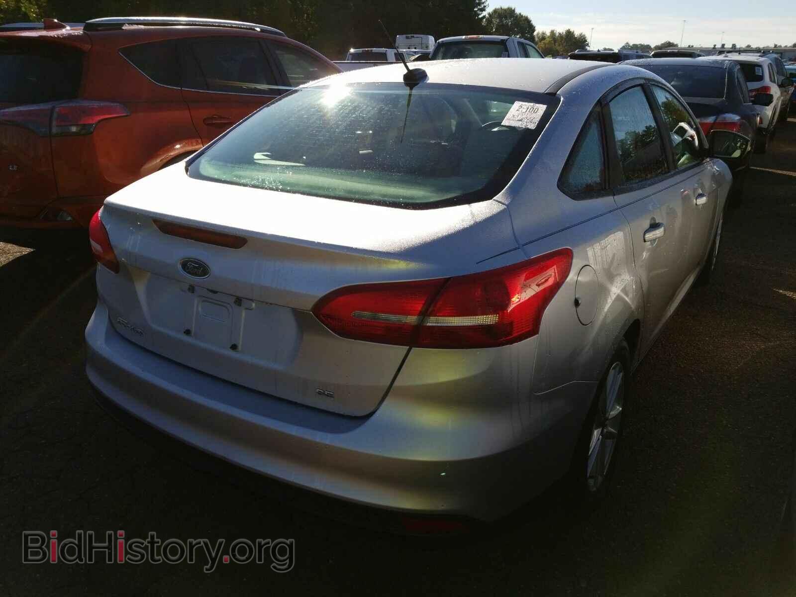 2017 Ford Focus - VIN: 1FADP3F21HL227950 - Фото 2