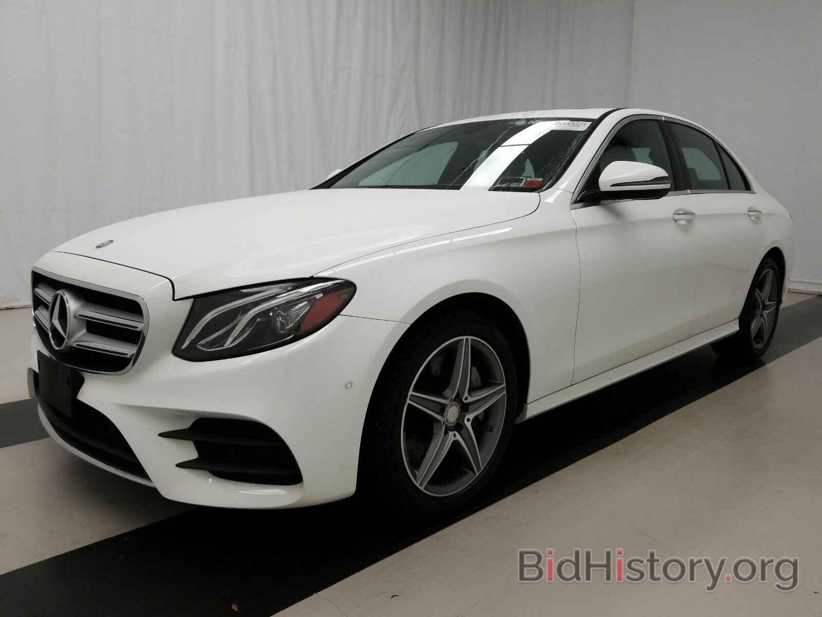 Photo WDDZF4KB4HA024132 - Mercedes-Benz E-Class 2017