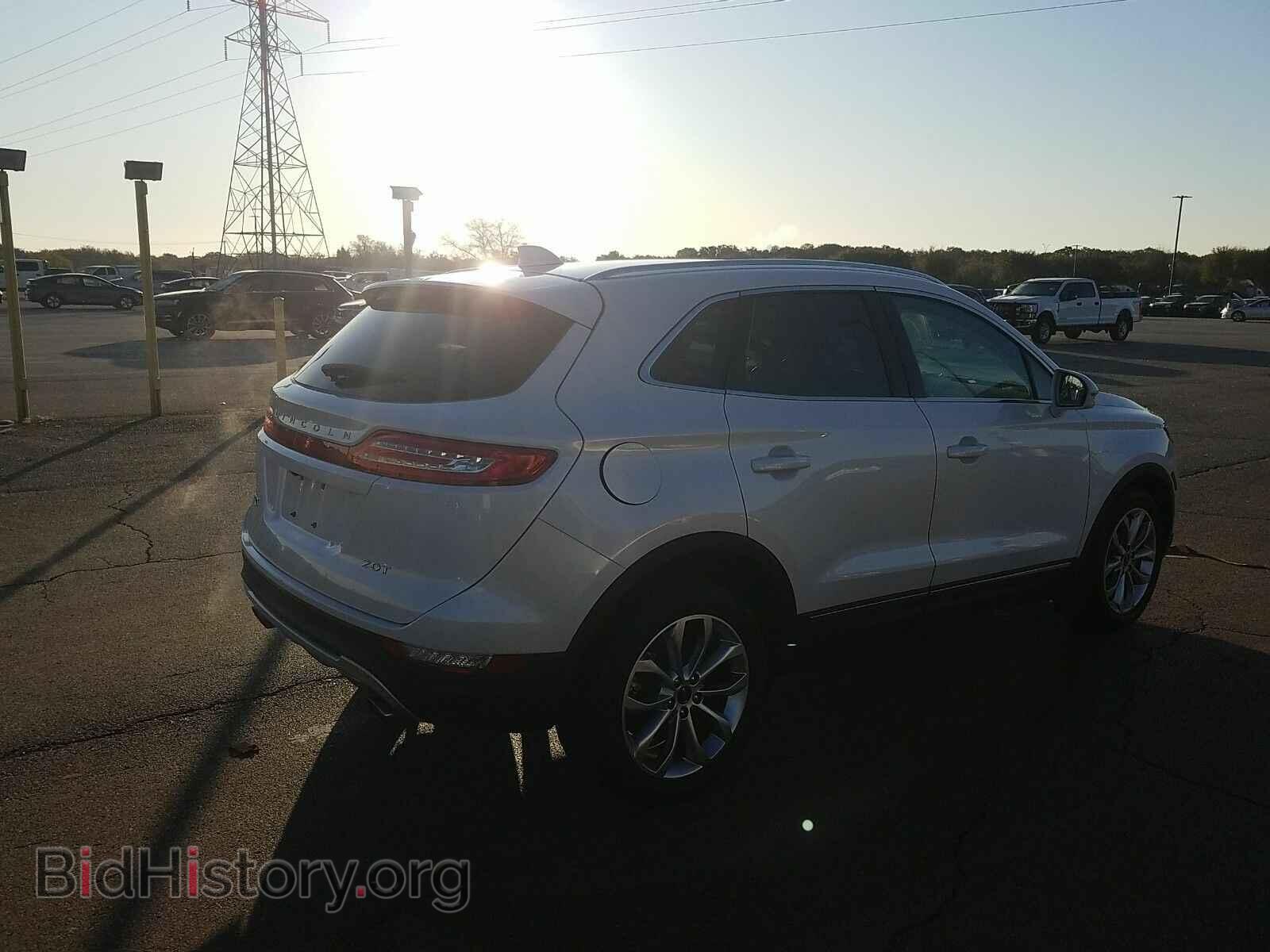 2017 Lincoln MKC - VIN: 5LMCJ2C94HUL09015 - Фото 2