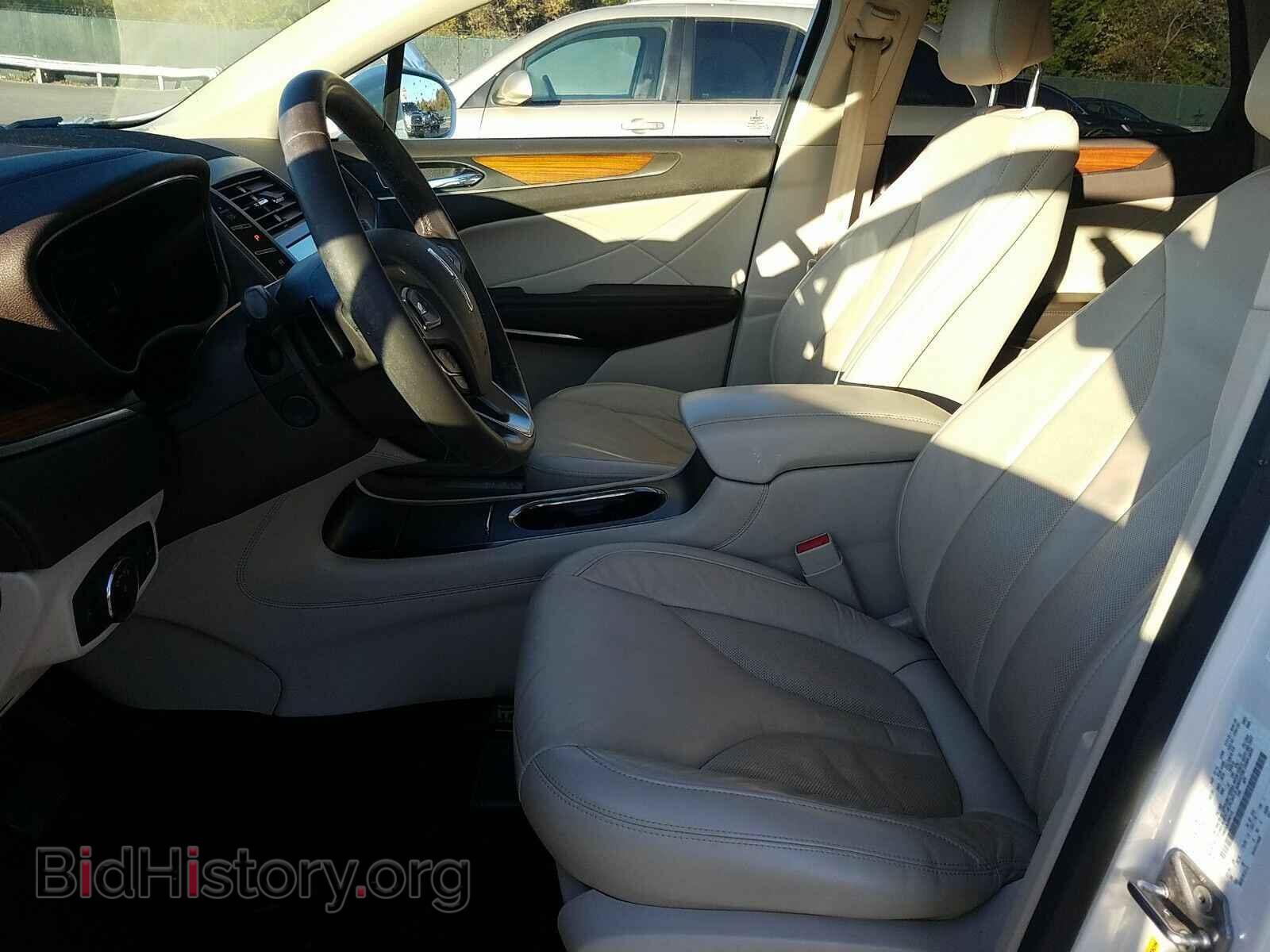 2017 Lincoln MKC - VIN: 5LMCJ2C94HUL09015 - Фото 3