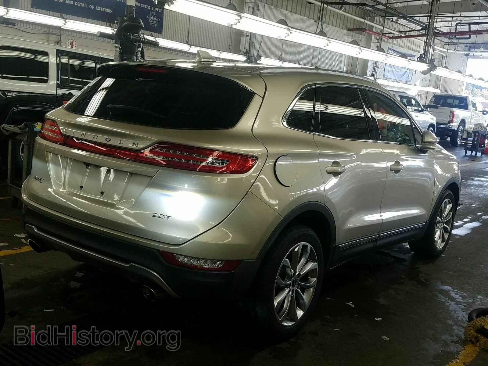 2017 Lincoln MKC - VIN: 5LMCJ2C97HUL31770 - Фото 2