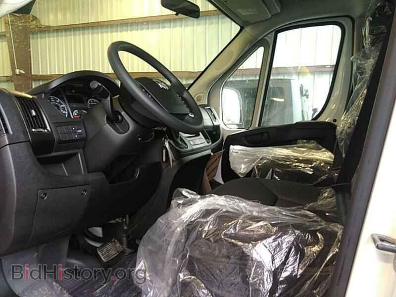 2020 Ram ProMaster Cargo Van - VIN: 3C6TRVDG2LE100952 - Фото 3