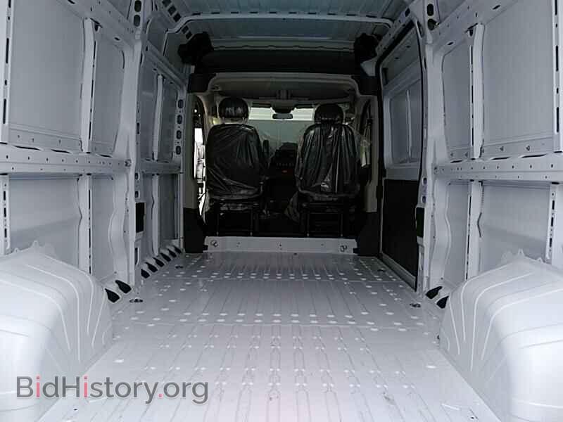2020 Ram ProMaster Cargo Van - VIN: 3C6TRVDG2LE100952 - Фото 7