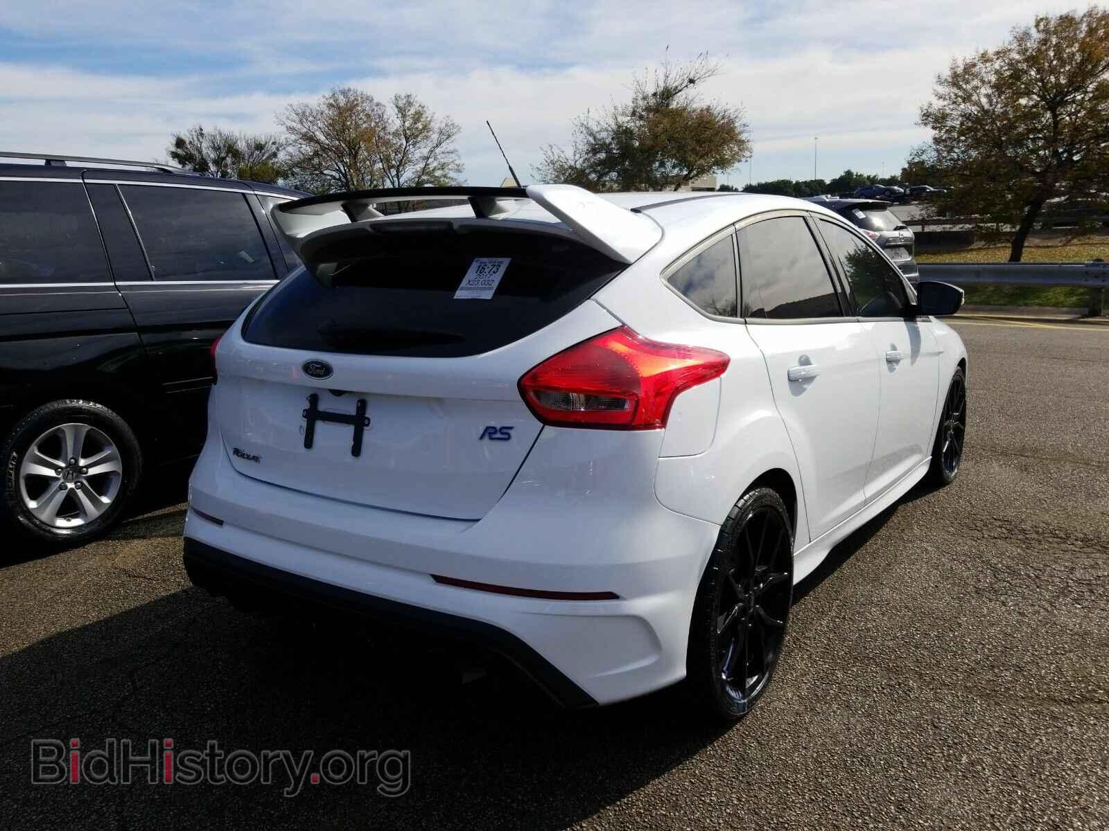 2017 Ford Focus - VIN: WF0DP3TH5H4126002 - Photo 2