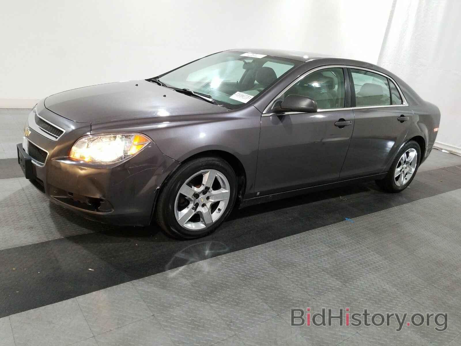 Photo 1G1ZA5EB2A4111812 - Chevrolet Malibu 2010