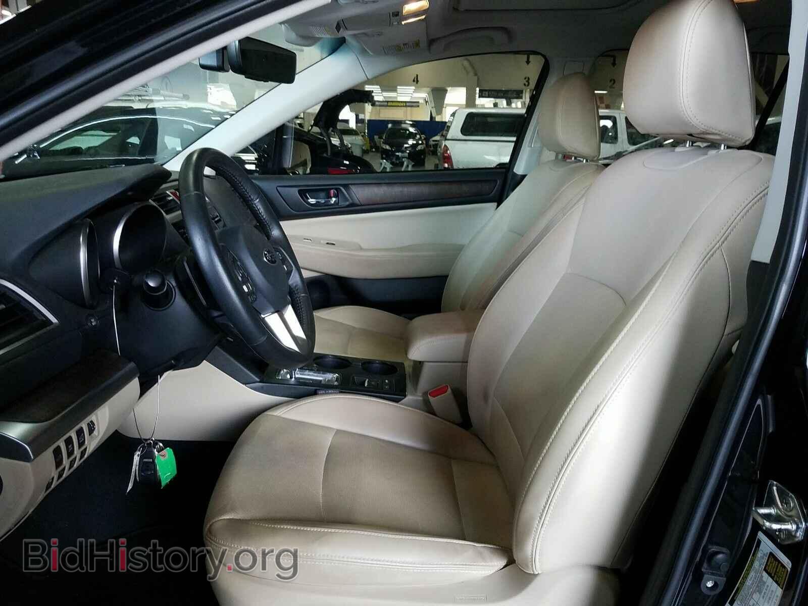 2017 Subaru Outback - VIN: 4S4BSANC4H3317569 - Фото 3