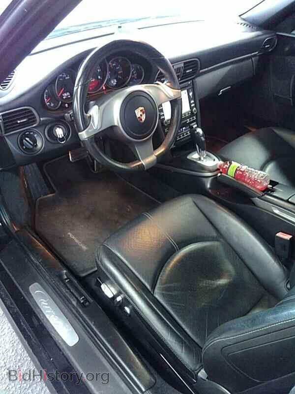 2010 Porsche 911 - VIN: WP0CA2A95AS740393 - Фото 3
