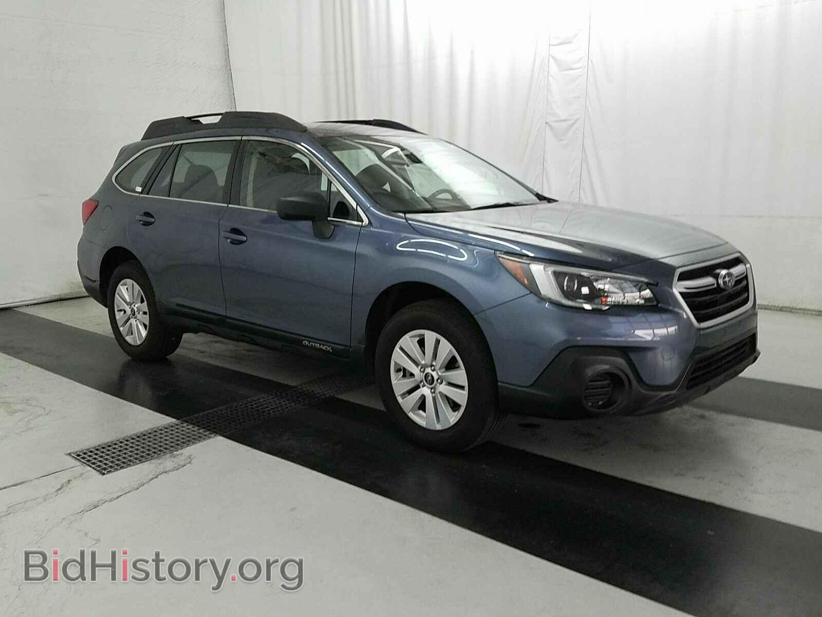 2018 Subaru Outback - VIN: 4S4BSAACXJ3384687 - Фото 3