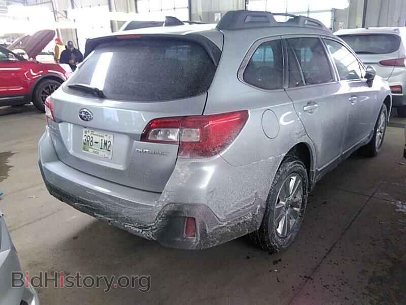 2019 Subaru Outback - VIN: 4S4BSAFC8K3371396 - Фото 2