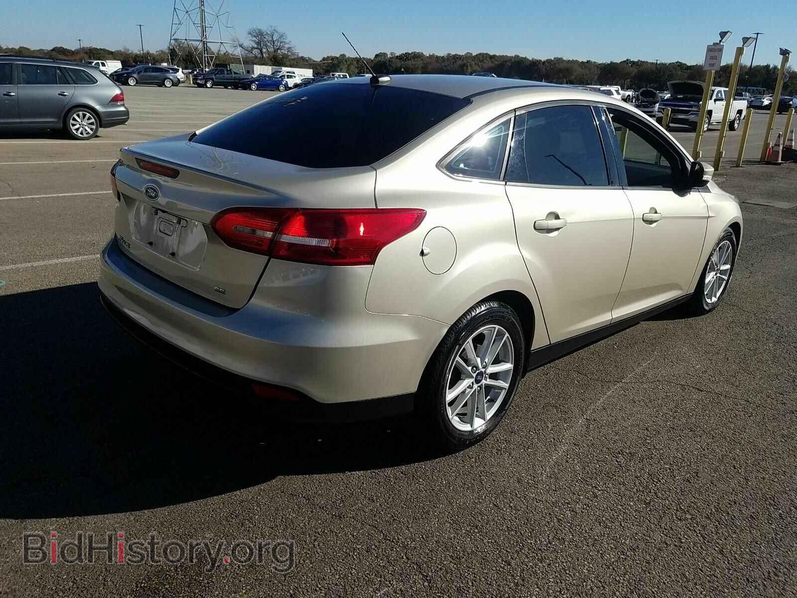 2017 Ford Focus - VIN: 1FADP3F21HL291261 - Фото 2
