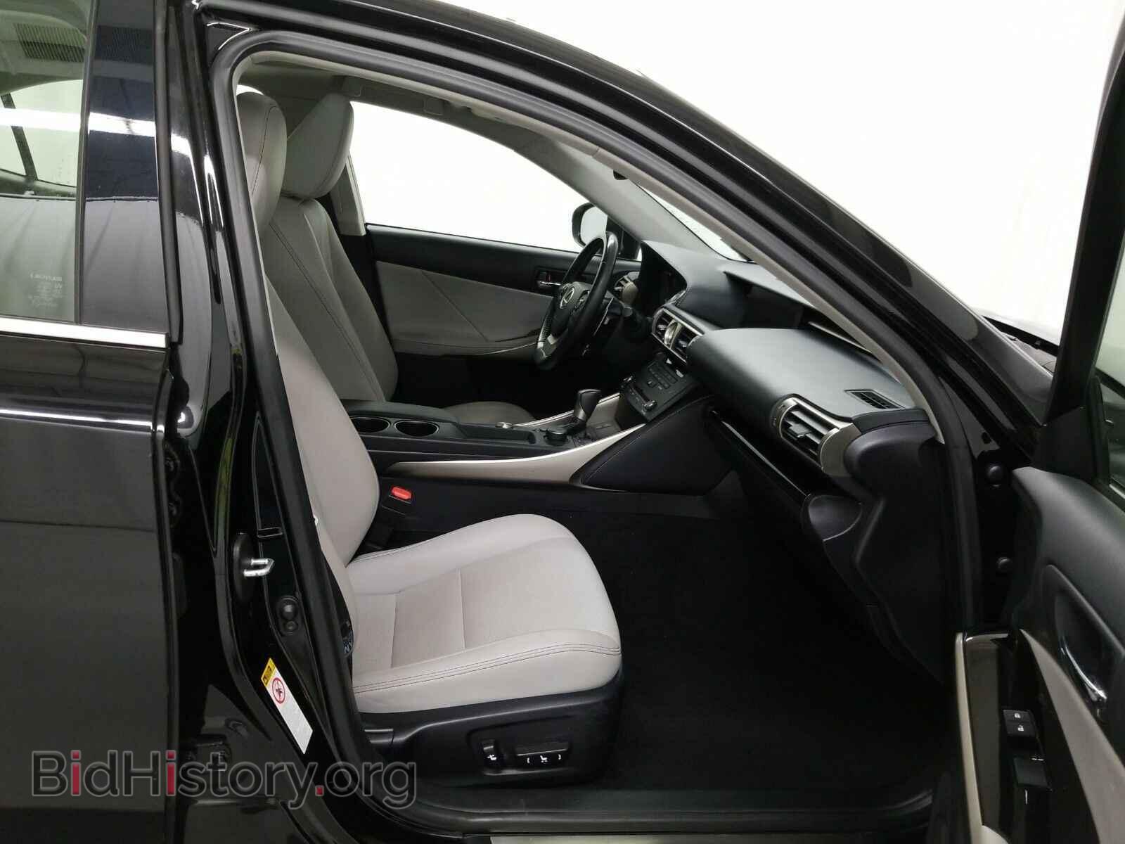 2016 Lexus IS 300 - VIN: JTHCM1D23G5008804 - Фото 8