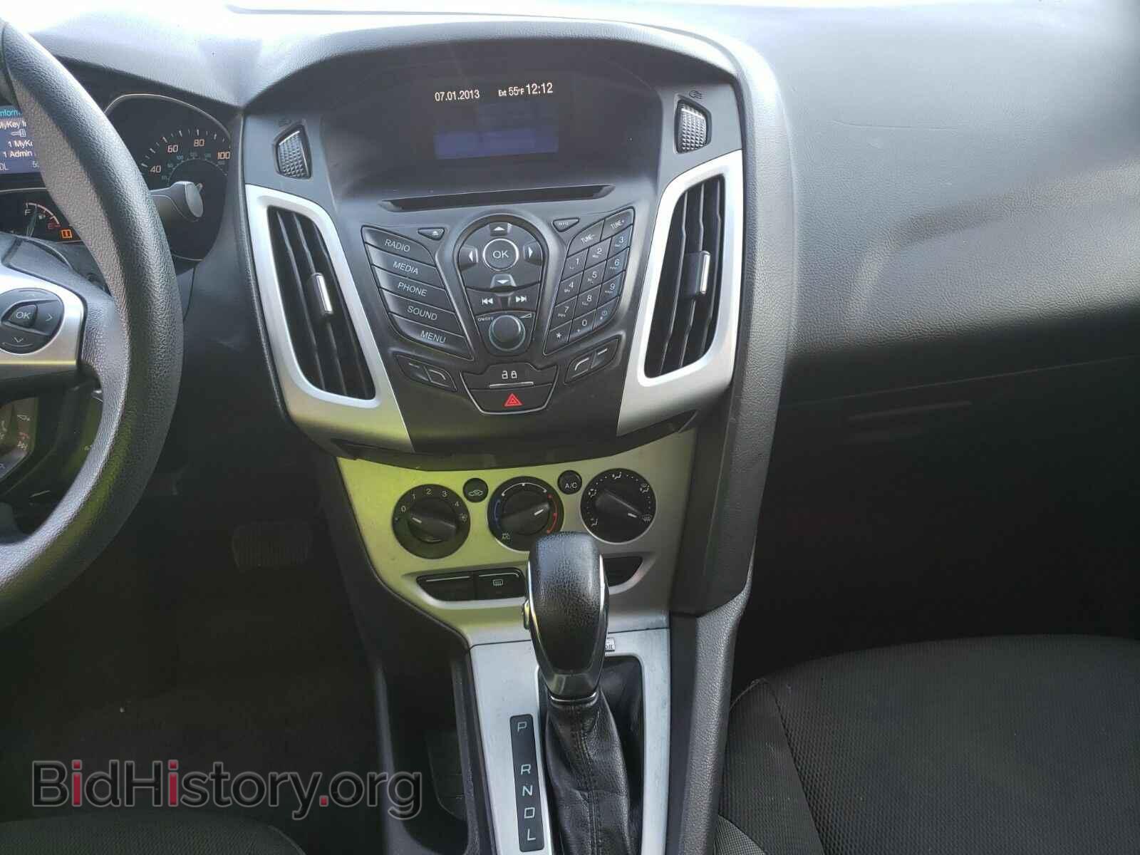 2013 Ford Focus - VIN: 1FADP3F24DL286338 - Photo 4