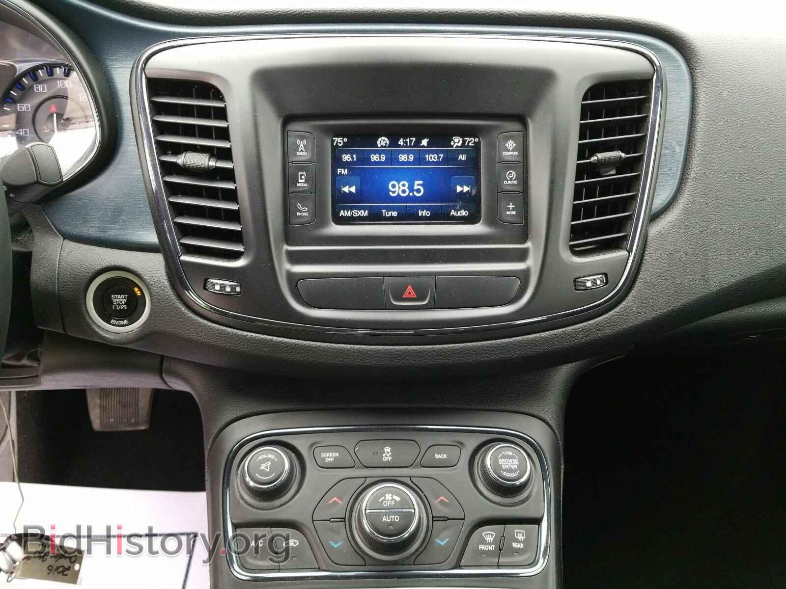 2016 Chrysler 200 - VIN: 1C3CCCBB8GN176297 - Фото 4
