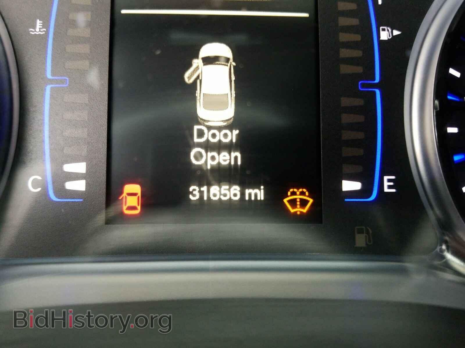 2016 Chrysler 200 - VIN: 1C3CCCBB8GN176297 - Фото 5