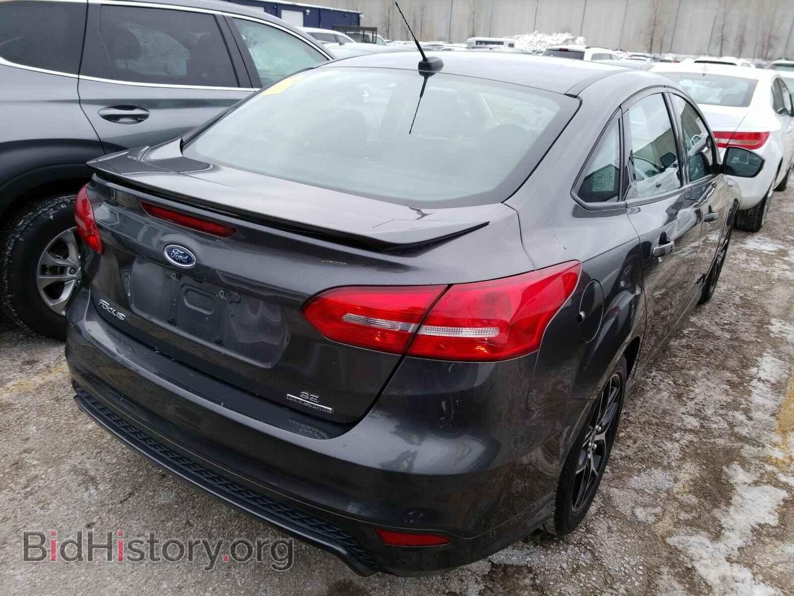 2016 Ford Focus - VIN: 1FADP3F25GL246113 - Photo 2