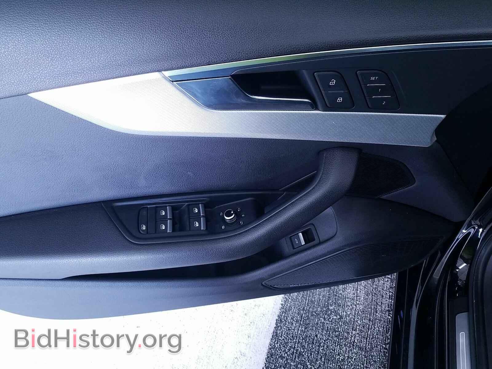 2017 Audi A4 - VIN: WAUENAF47HN003321 - Фото 9