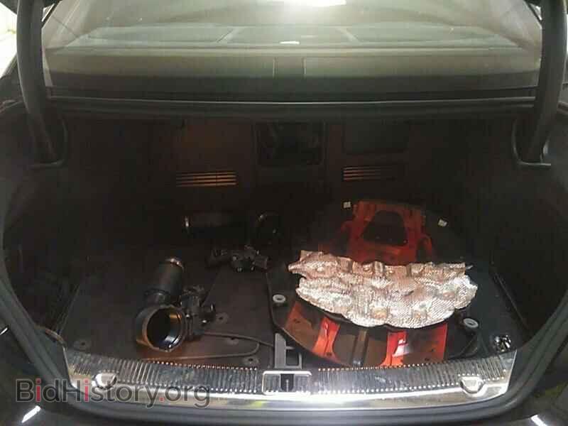 2013 Audi S8 - VIN: WAUD2AFD2DN015777 - Photo 7