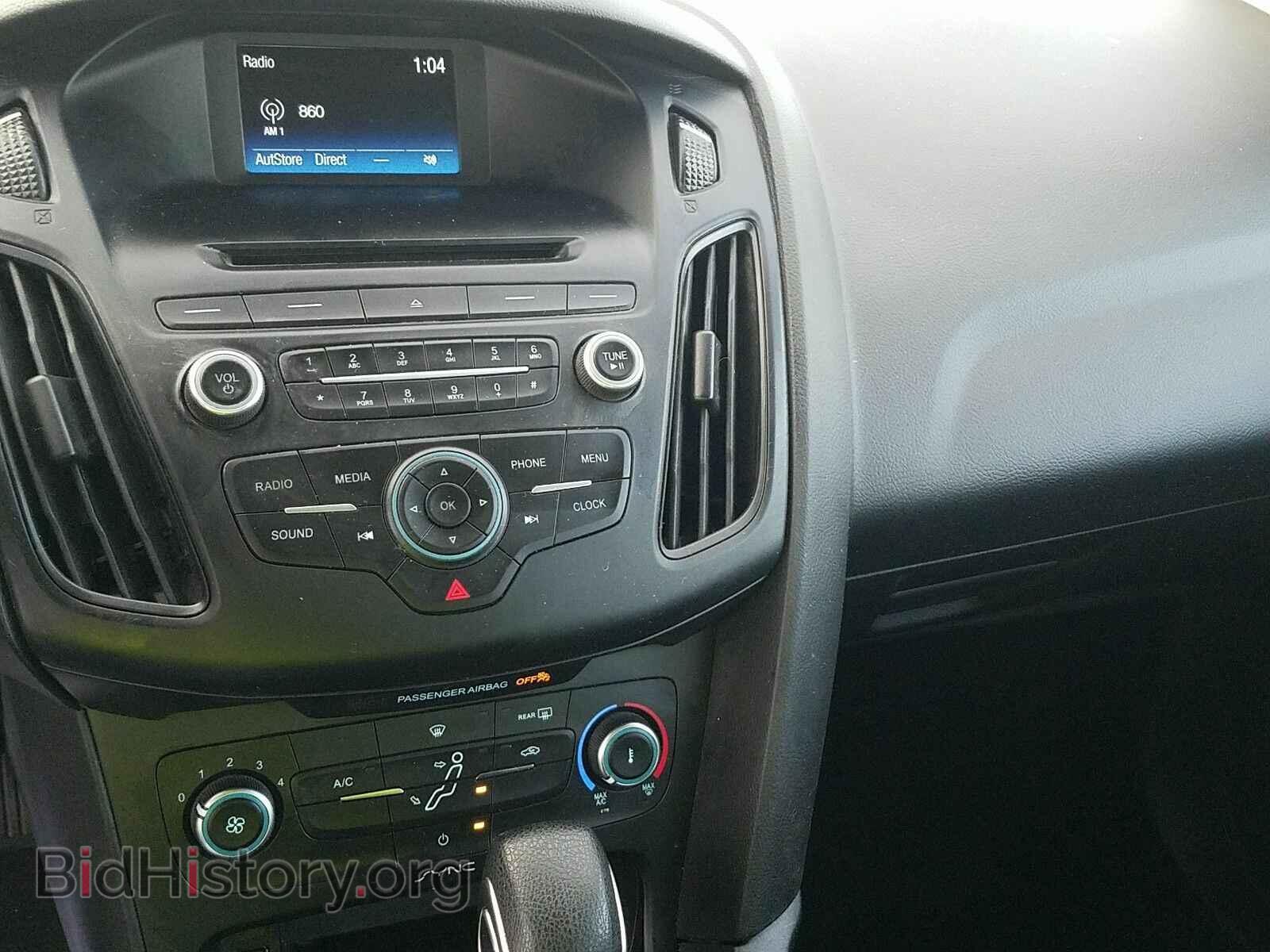 2016 Ford Focus - VIN: 1FADP3E24GL295059 - Фото 4