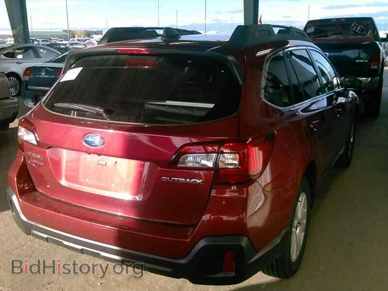 2019 Subaru Outback - VIN: 4S4BSAFC9K3373058 - Фото 2
