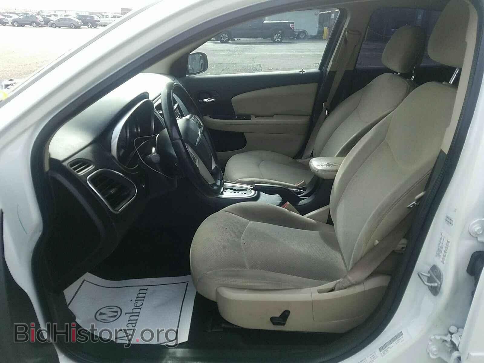 2013 Chrysler 200 - VIN: 1C3CCBBB3DN678897 - Фото 3