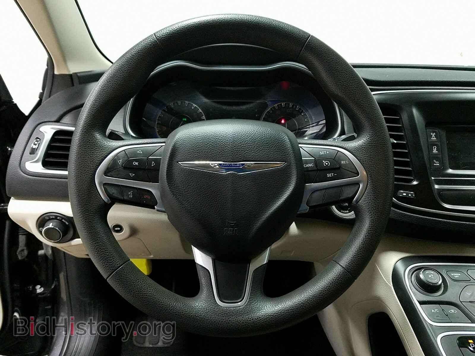 2016 Chrysler 200 - VIN: 1C3CCCAB5GN144070 - Фото 10
